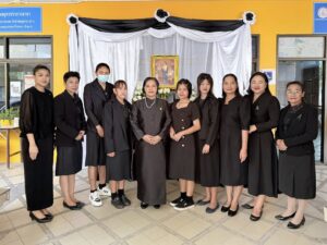 ศพอ.พระประแดง นำคนพิการเข้าร่วม “โครงการ พม. ใกล้คุณ : ร้อยดวงใจพาคนพิการมาใกล้แม่”